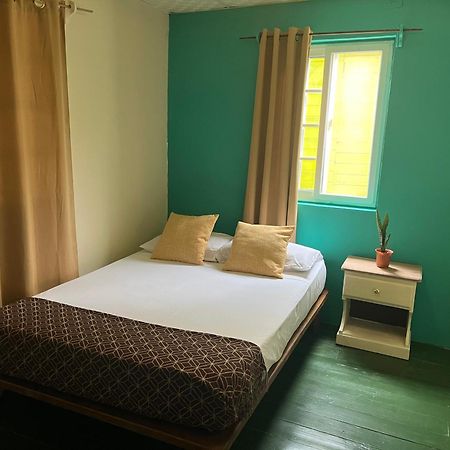 Hostal Cay Bastimentos Buitenkant foto
