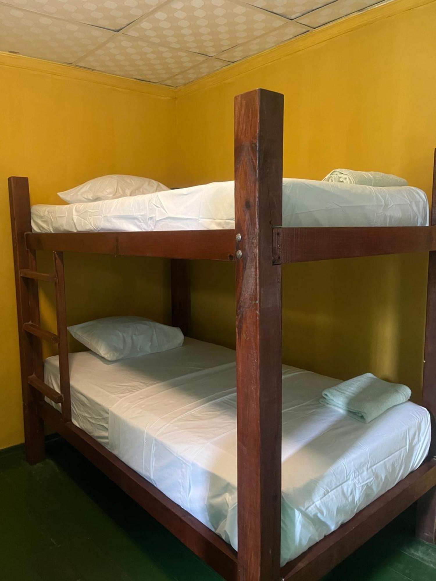 Hostal Cay Bastimentos Buitenkant foto