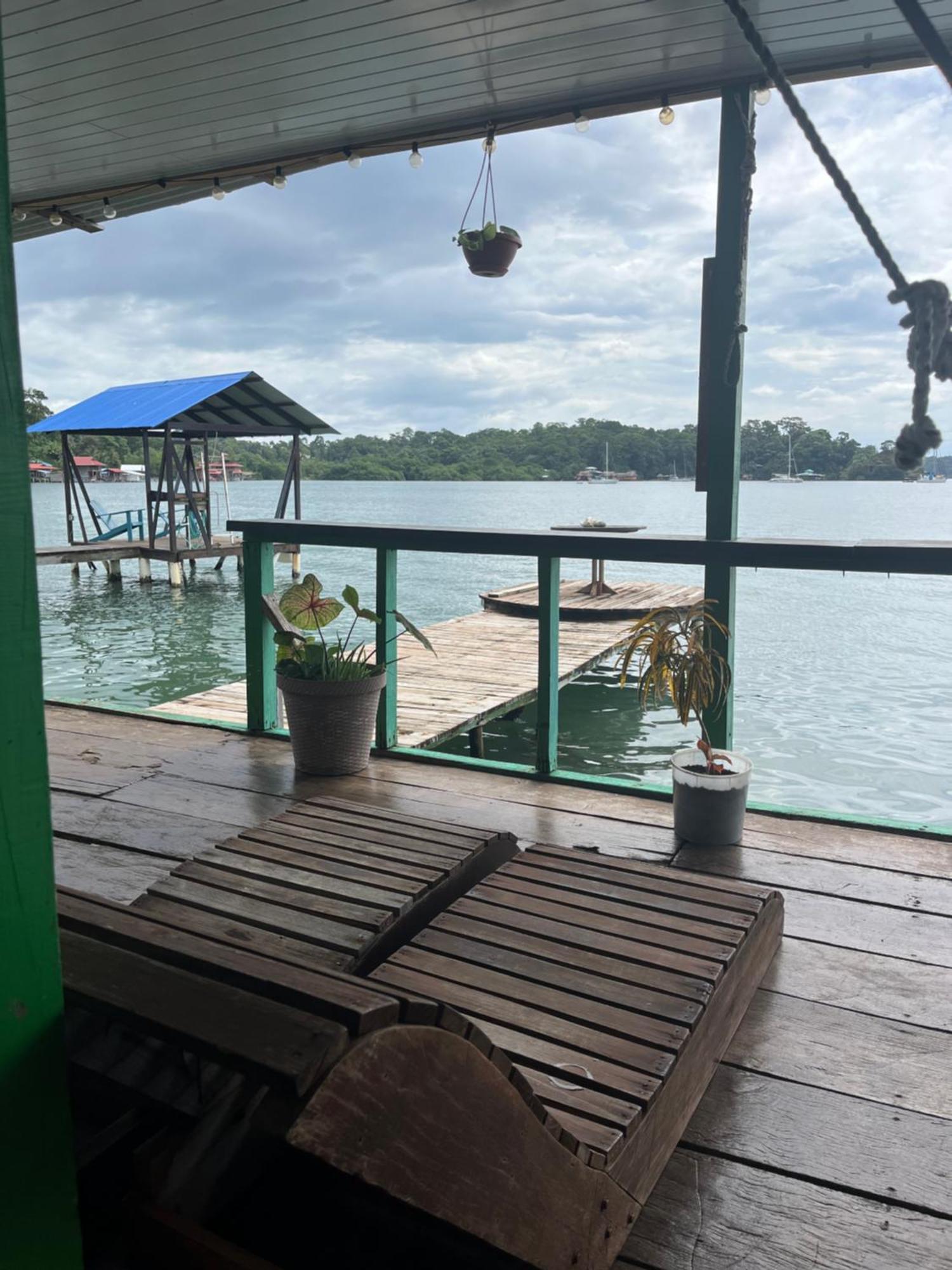 Hostal Cay Bastimentos Buitenkant foto