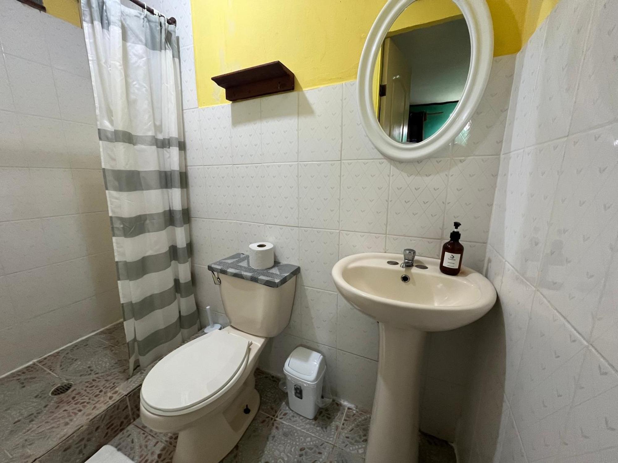 Hostal Cay Bastimentos Buitenkant foto