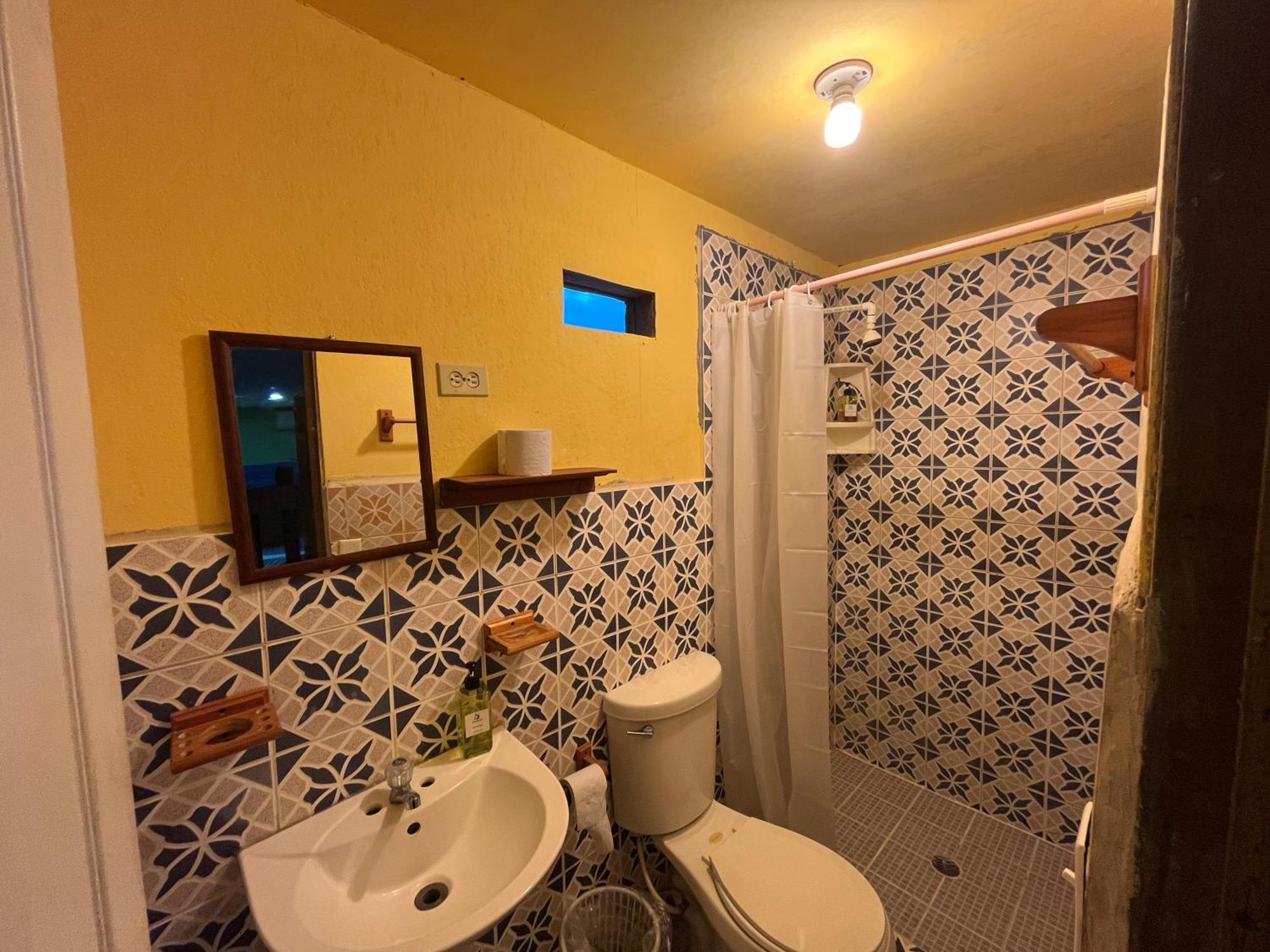 Hostal Cay Bastimentos Buitenkant foto